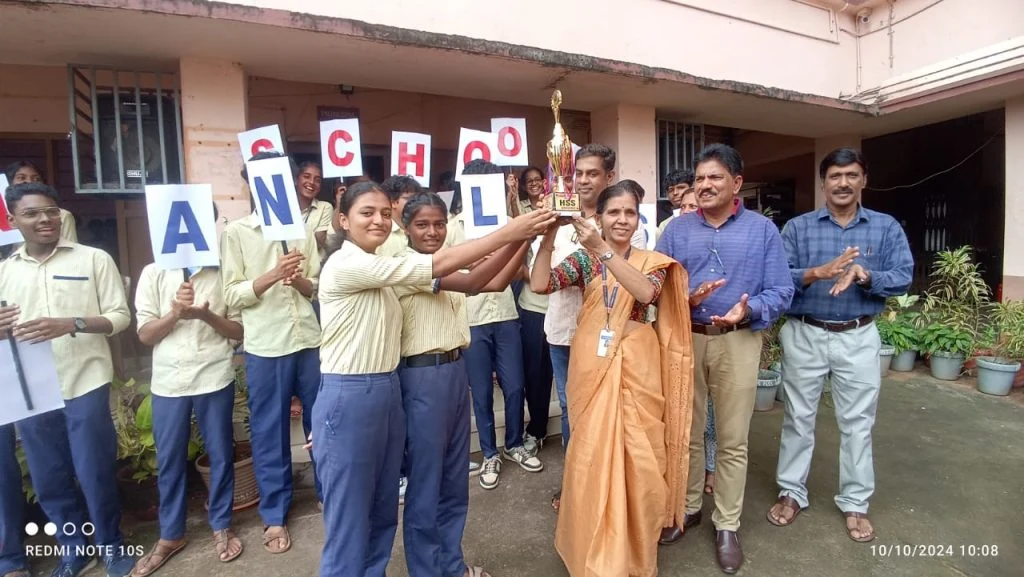 PALAKKAD PMGHSS & PALAKKAD GOVT MOYAN MODEL GIRLS HSS